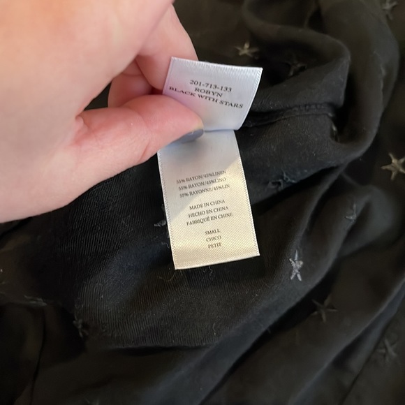 Rails Robyn Embroidered Button Down Top - Picture 6 of 6